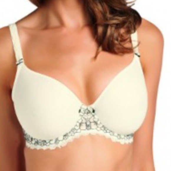 Fantasie molded lace bra - Picture 1 of 6